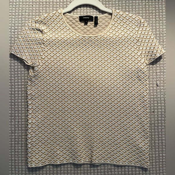 Theory Glossed Textured Boxy Top - Picture 3 of 5